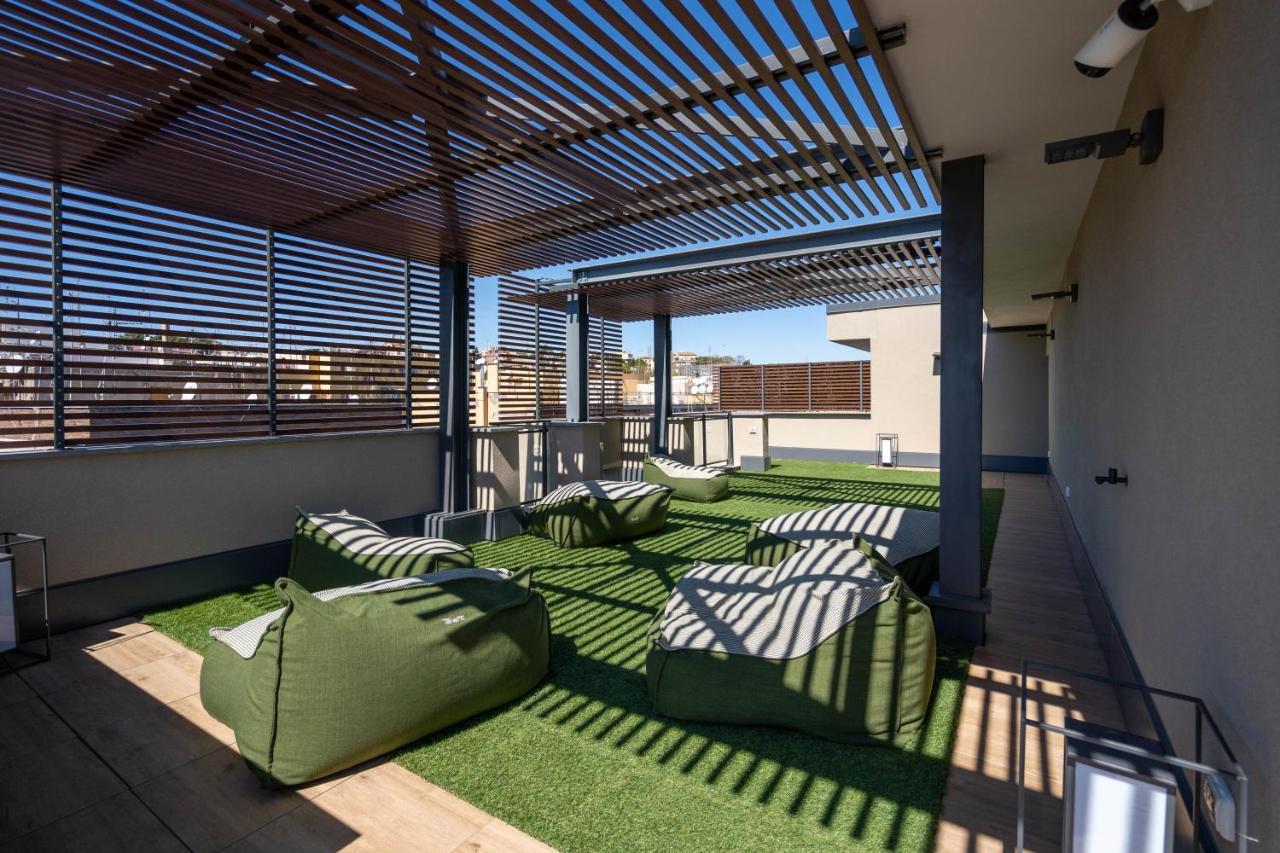Aurealiving - Trastevere Suite With Rooftop & Gym, Your Place In Roma Esterno foto