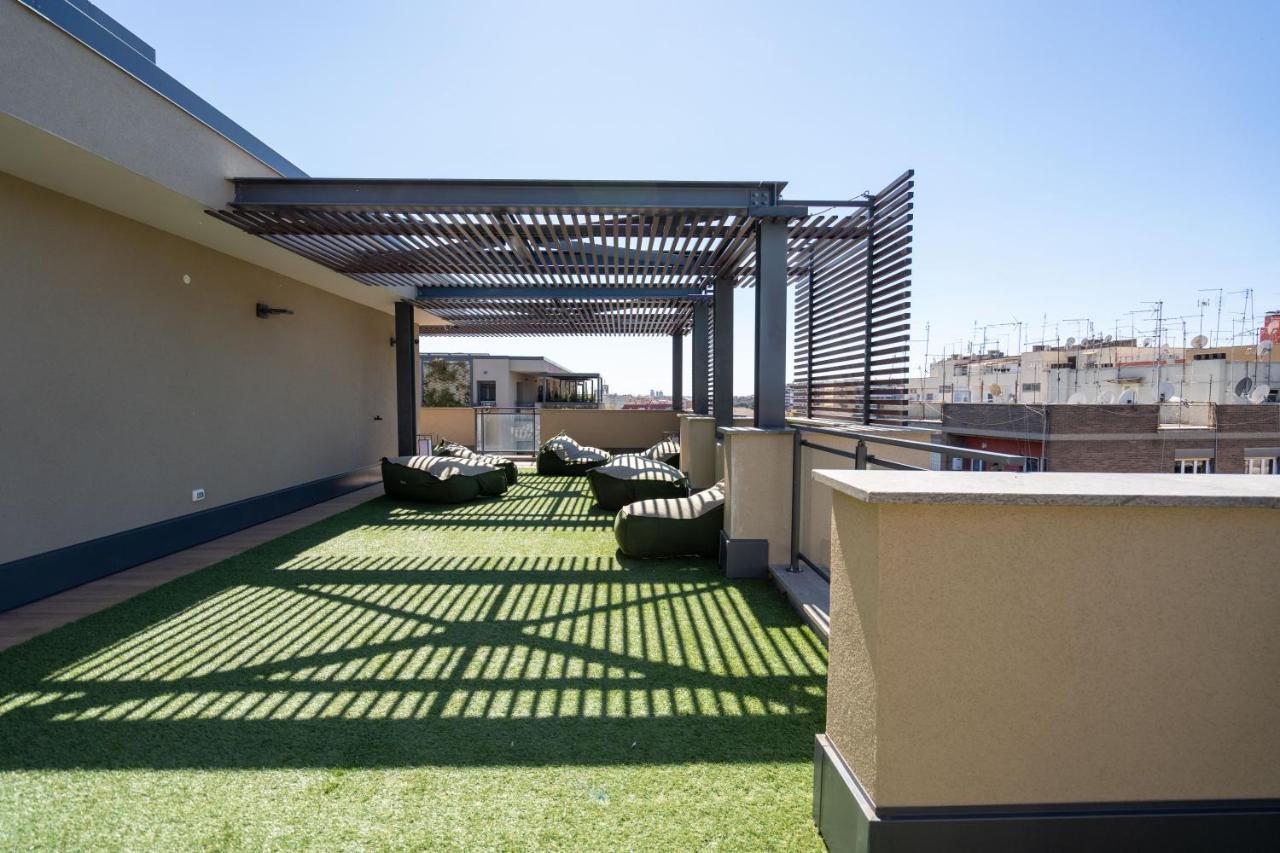 Aurealiving - Trastevere Suite With Rooftop & Gym, Your Place In Roma Esterno foto
