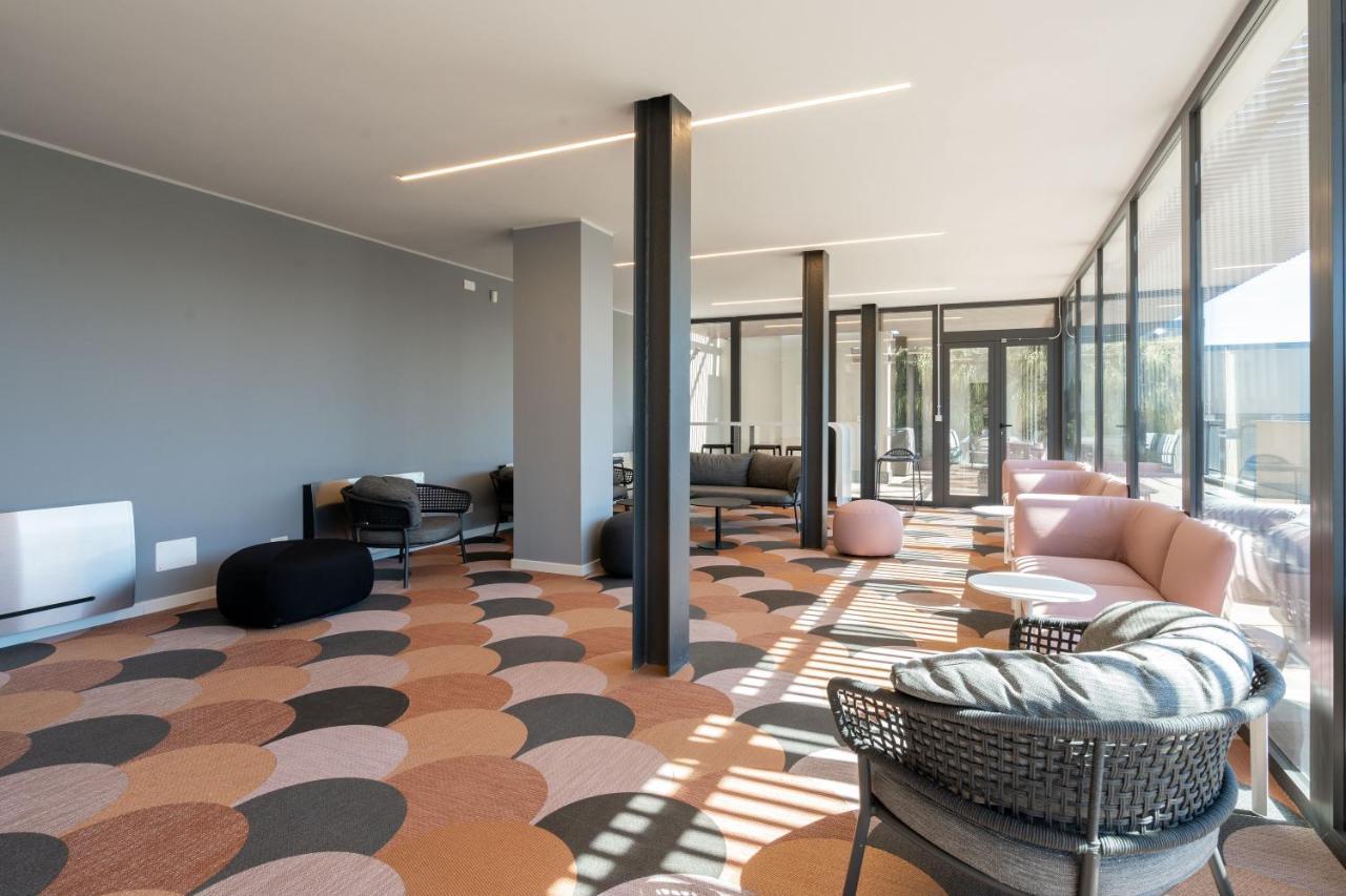 Aurealiving - Trastevere Suite With Rooftop & Gym, Your Place In Roma Esterno foto