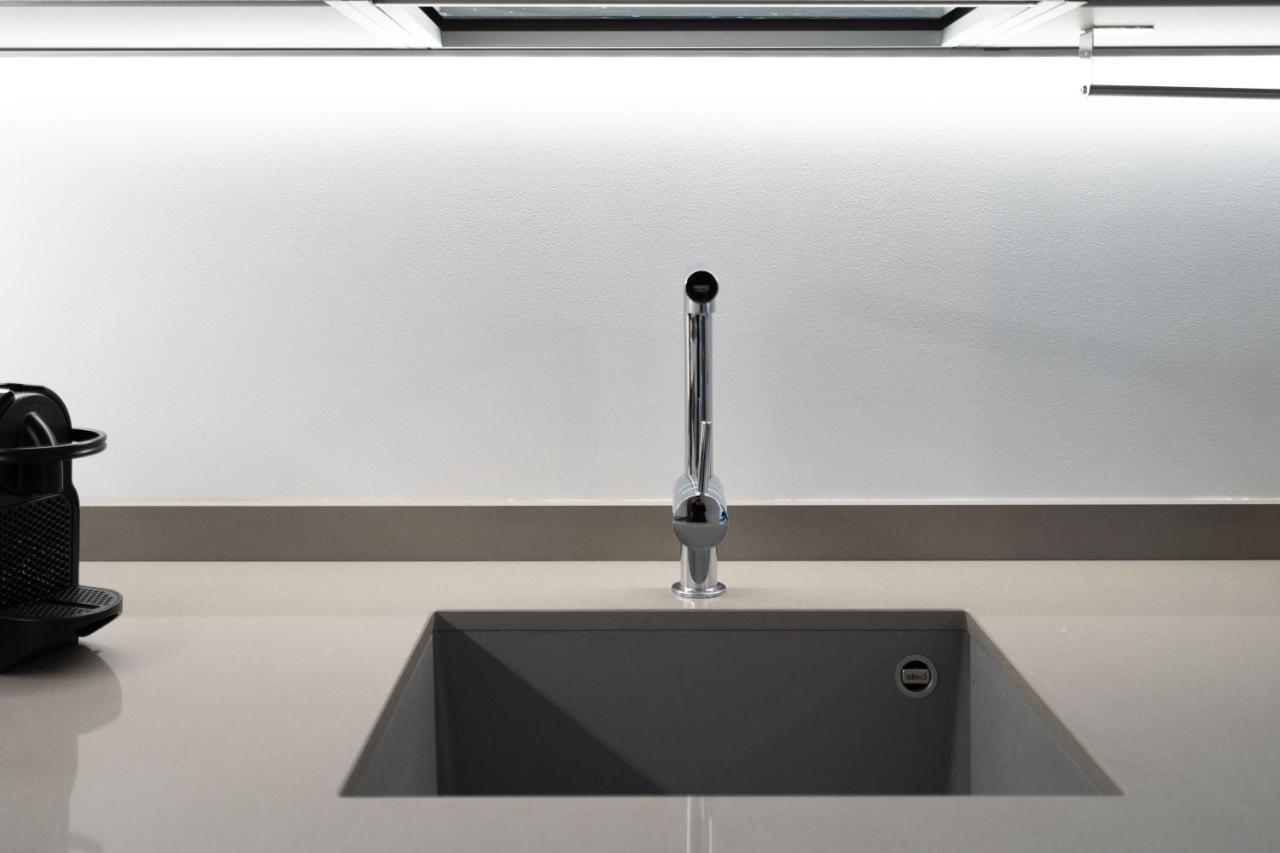 Aurealiving - Trastevere Suite With Rooftop & Gym, Your Place In Roma Esterno foto