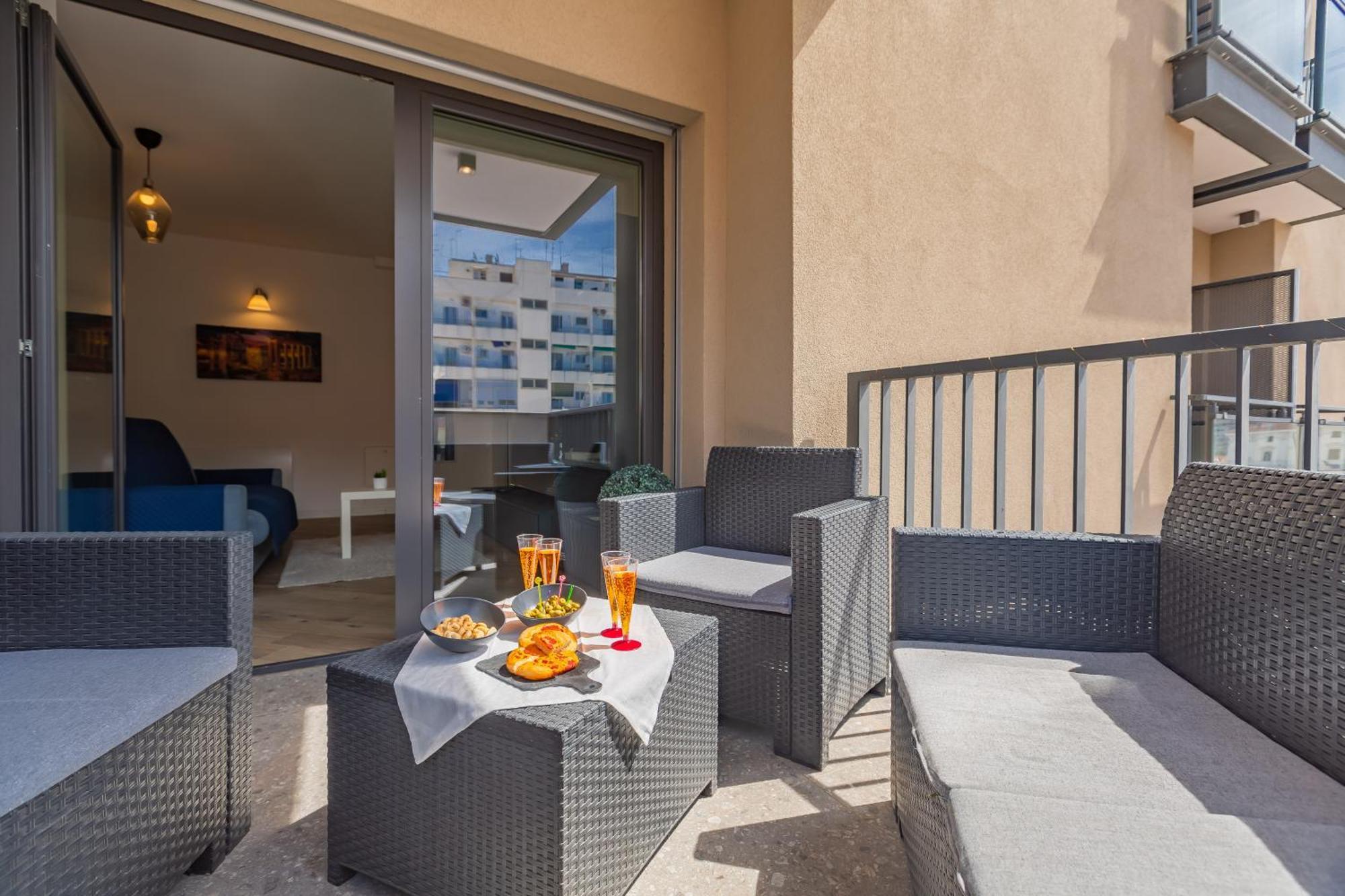 Aurealiving - Trastevere Suite With Rooftop & Gym, Your Place In Roma Esterno foto